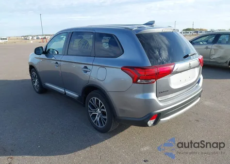 2018 Mitsubishi Outlander Es z USA, uszkodzony, nr VIN JA4AZ2A37JZ007002